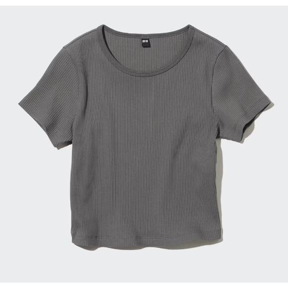 Uniqlo Tops - Uniqlo Ribbed Crew Neck Short Sleeve Cropped T-shirt in Gray *Discoloration*